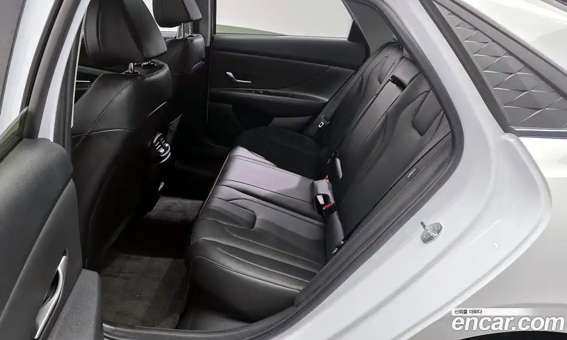 Hyundai Avante 2024 1.6 Автомат в Москве № 238994, фото 6