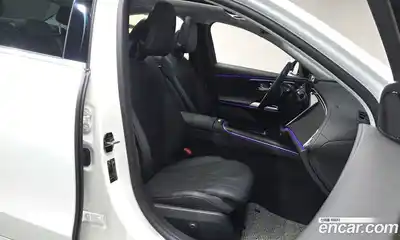 Mercedes-Benz E-Class 2024 2.0 Автомат в Москве № 262306, миниатюра 11