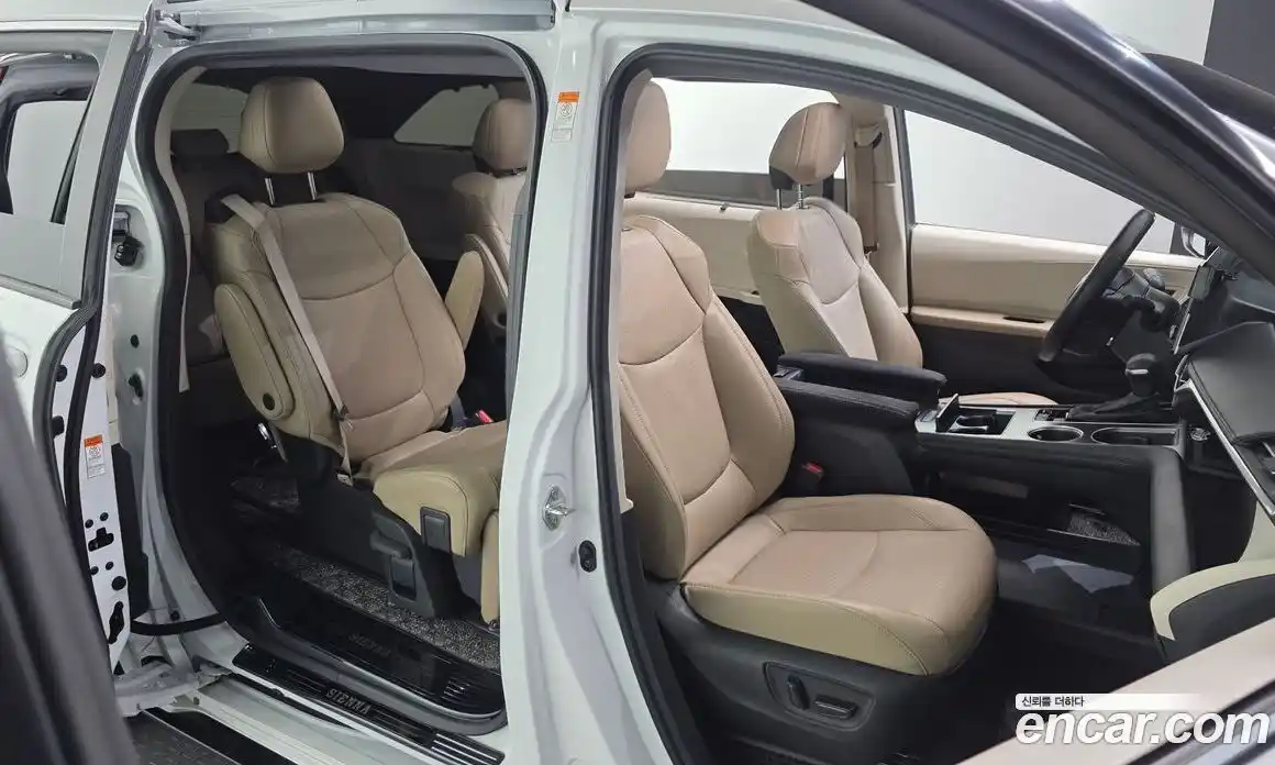 Toyota Sienna 2024 2.5 Автомат в Москве № 271198, фото 15