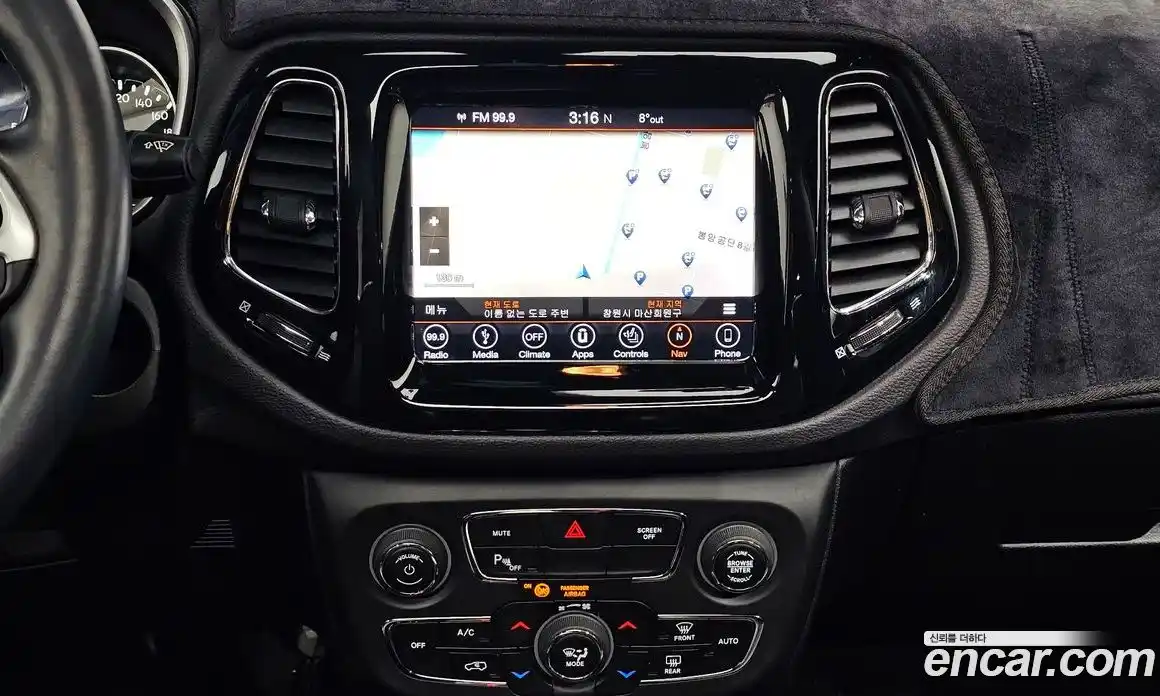 Jeep Compass 2018 2.4 Автомат в Москве № 278484, фото 11