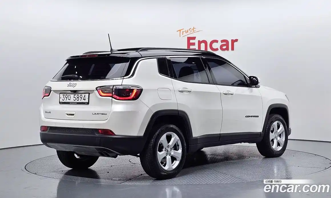 Jeep Compass 2018 2.4 Автомат в Москве № 278484, фото 13