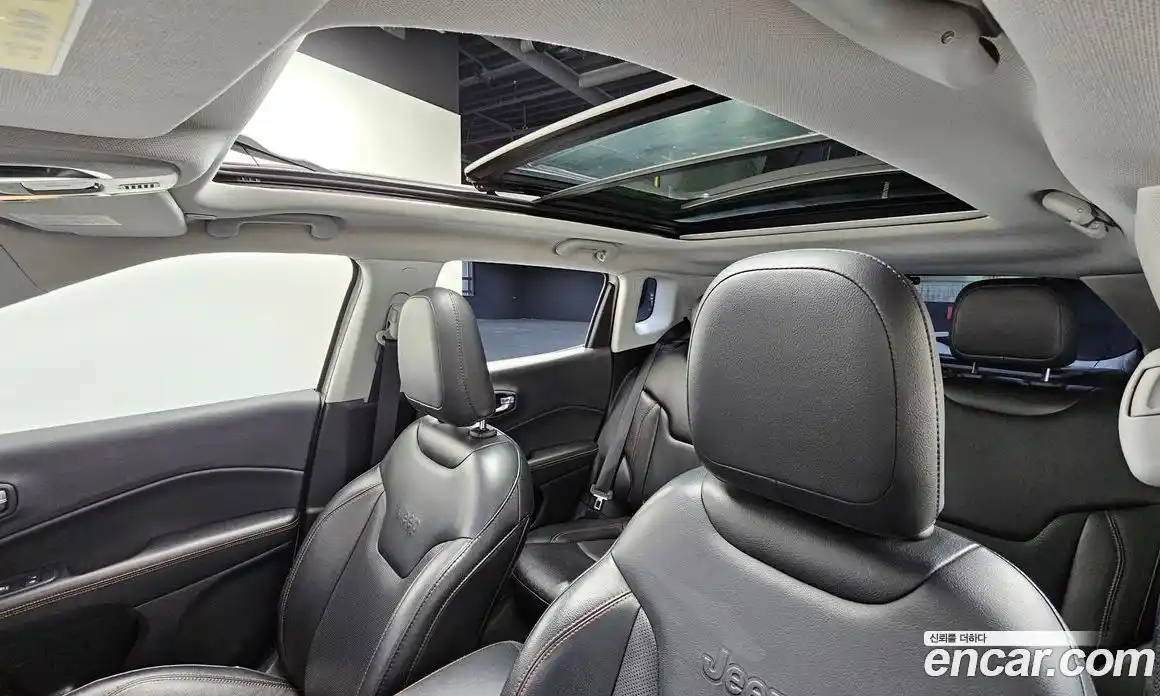 Jeep Compass 2018 2.4 Автомат в Москве № 278484, фото 20