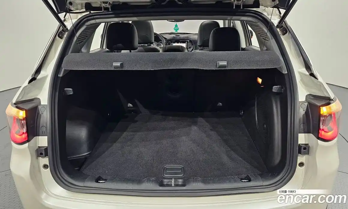 Jeep Compass 2018 2.4 Автомат в Москве № 278484, фото 5