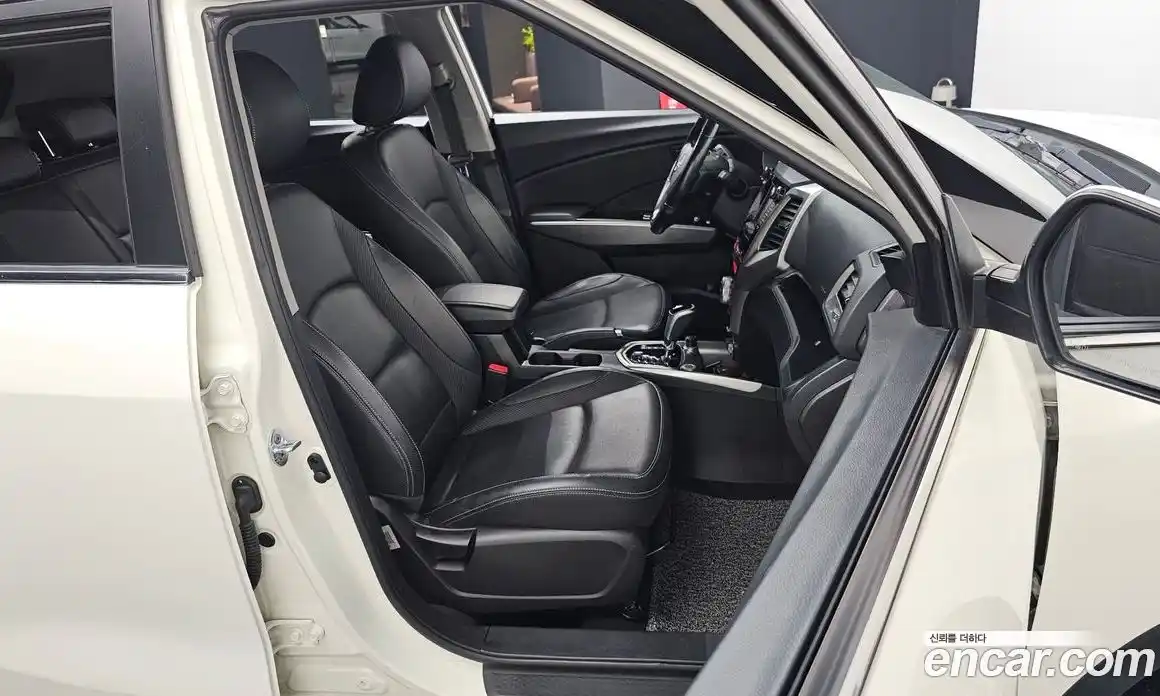 SsangYong TIBOLI 2015 1.6 Автомат в Москве № 28096, фото 5