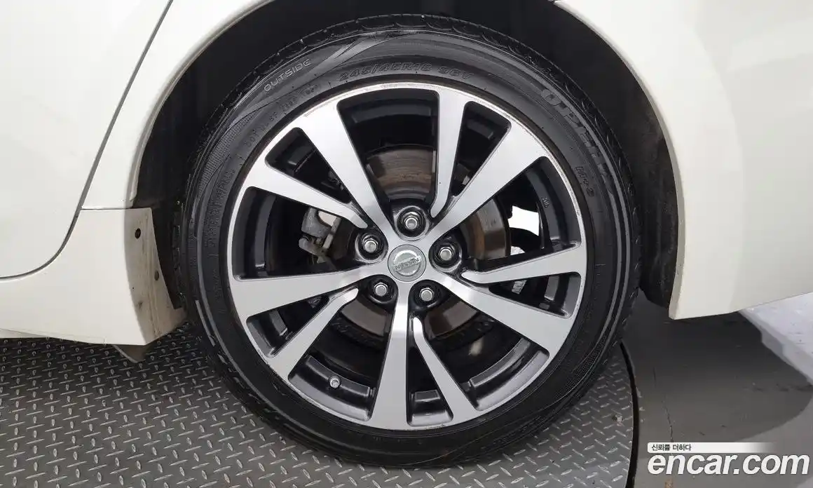 Nissan Maxima 2017 3.5 Автомат в Москве № 284915, фото 16