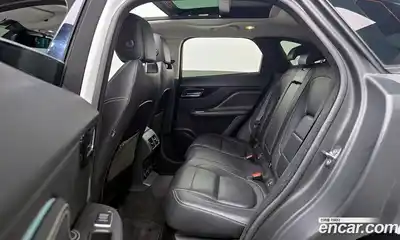 Jaguar F-Pace 2018 2.0 Автомат в Москве № 290785, миниатюра 3