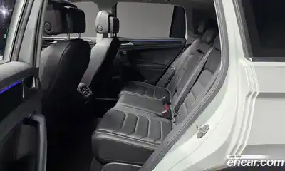 Volkswagen Tiguan 2023 2.0 Автомат в Москве № 301314, миниатюра 12