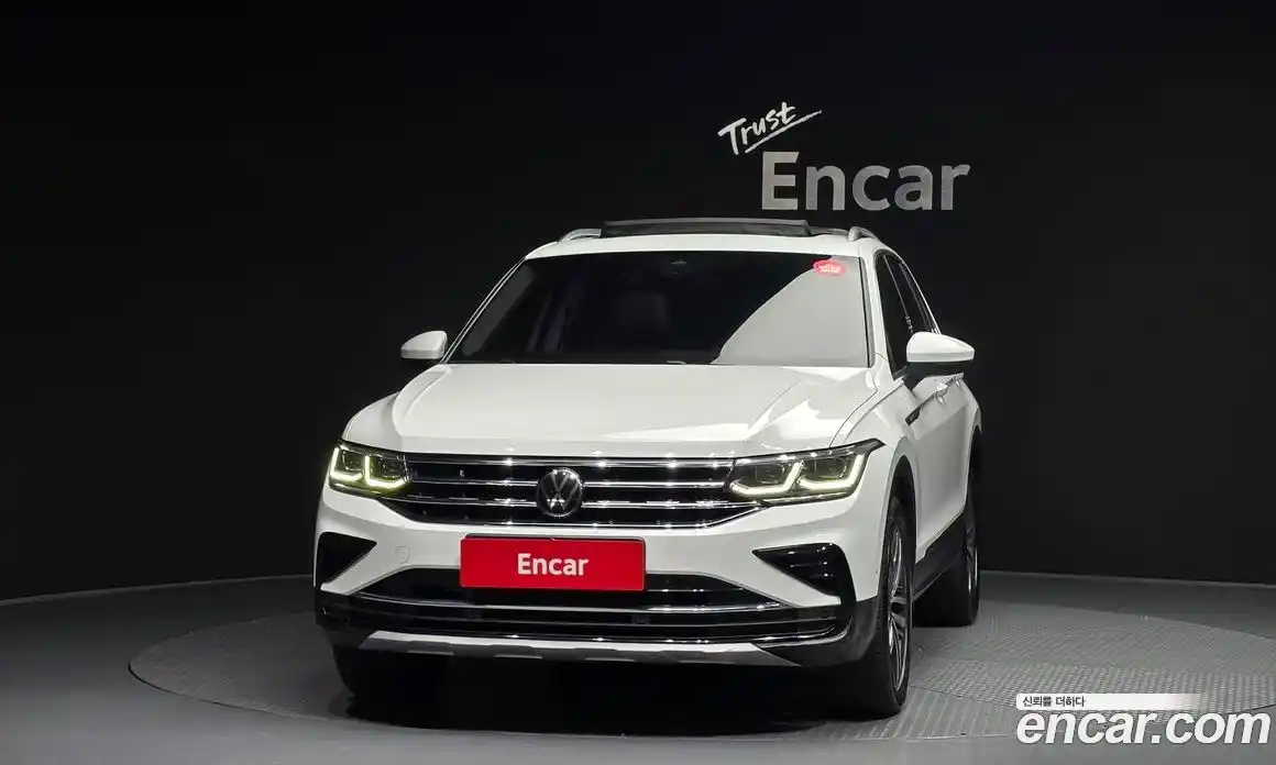 Volkswagen Tiguan 2023 2.0 Автомат в Москве № 301314, фото 18