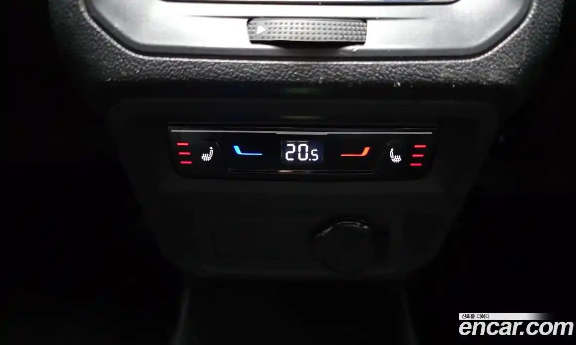 Volkswagen Tiguan 2023 2.0 Автомат в Москве № 301314, фото 5