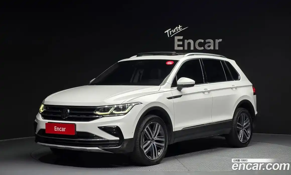 Volkswagen Tiguan 2023 2.0 Автомат в Москве № 301314, фото 8