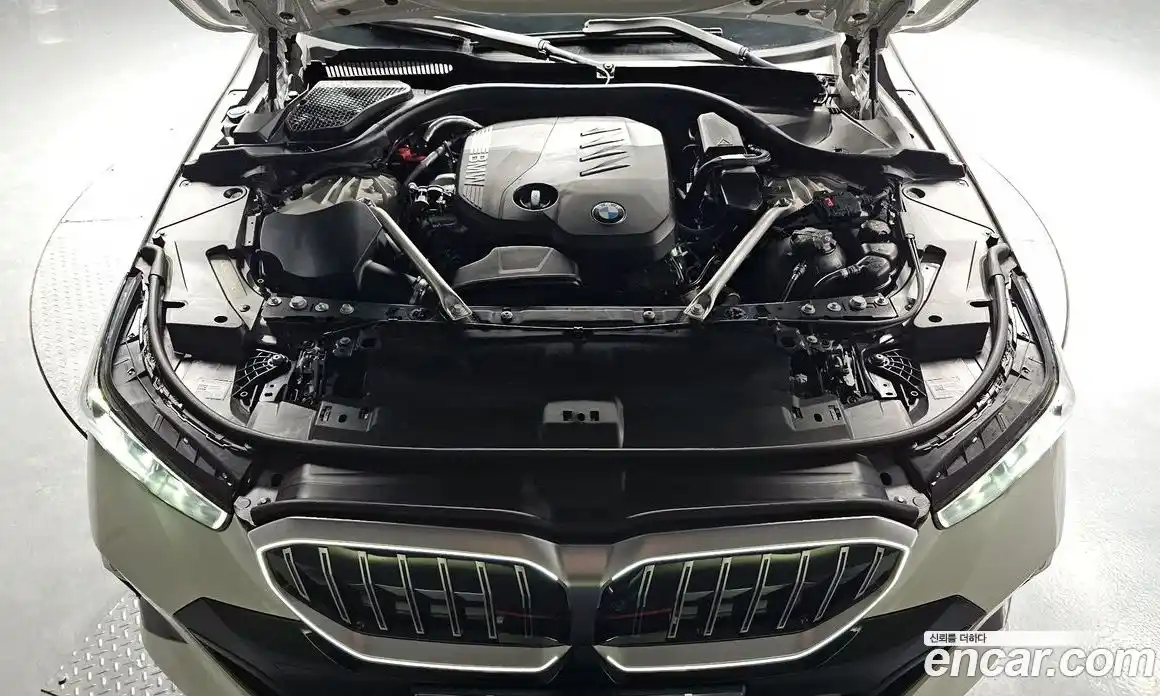 BMW 5-Series 2025 2.0 Автомат в Москве № 302424, фото 16