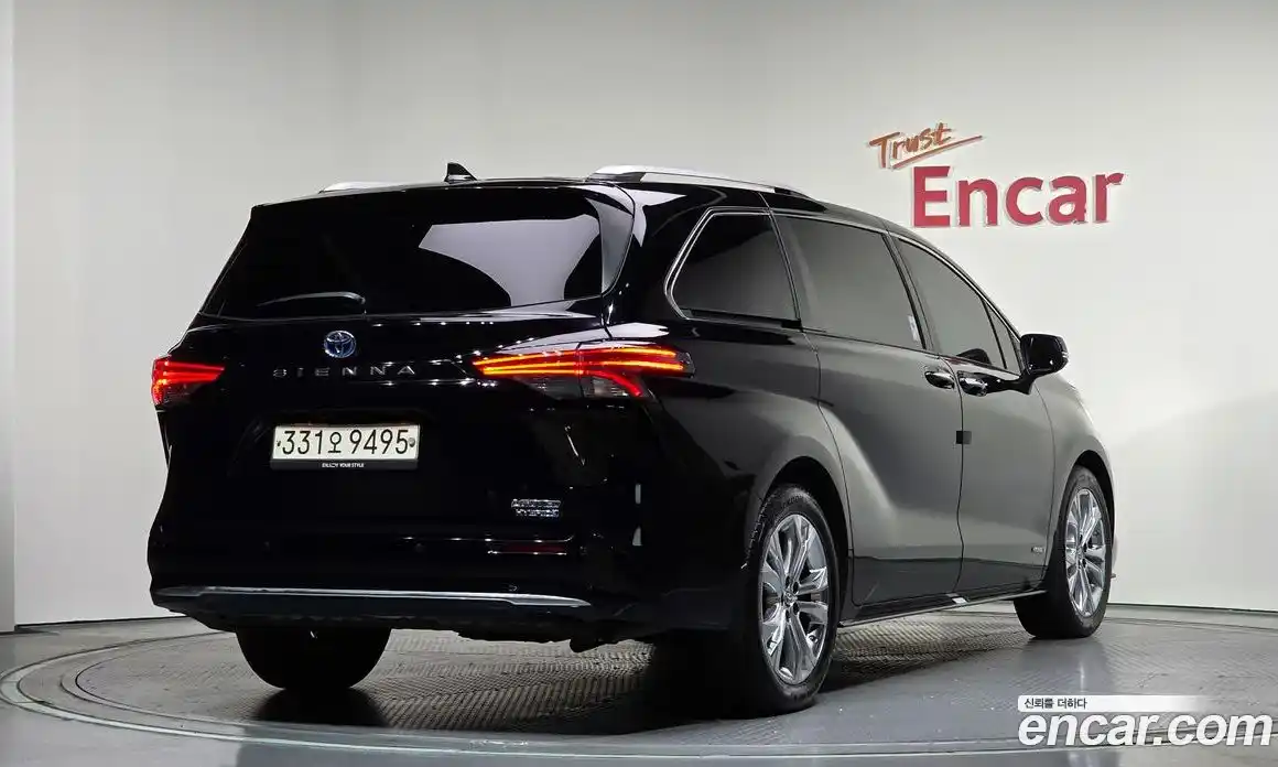 Toyota Sienna 2021 2.5 Автомат в Москве № 302623, фото 18