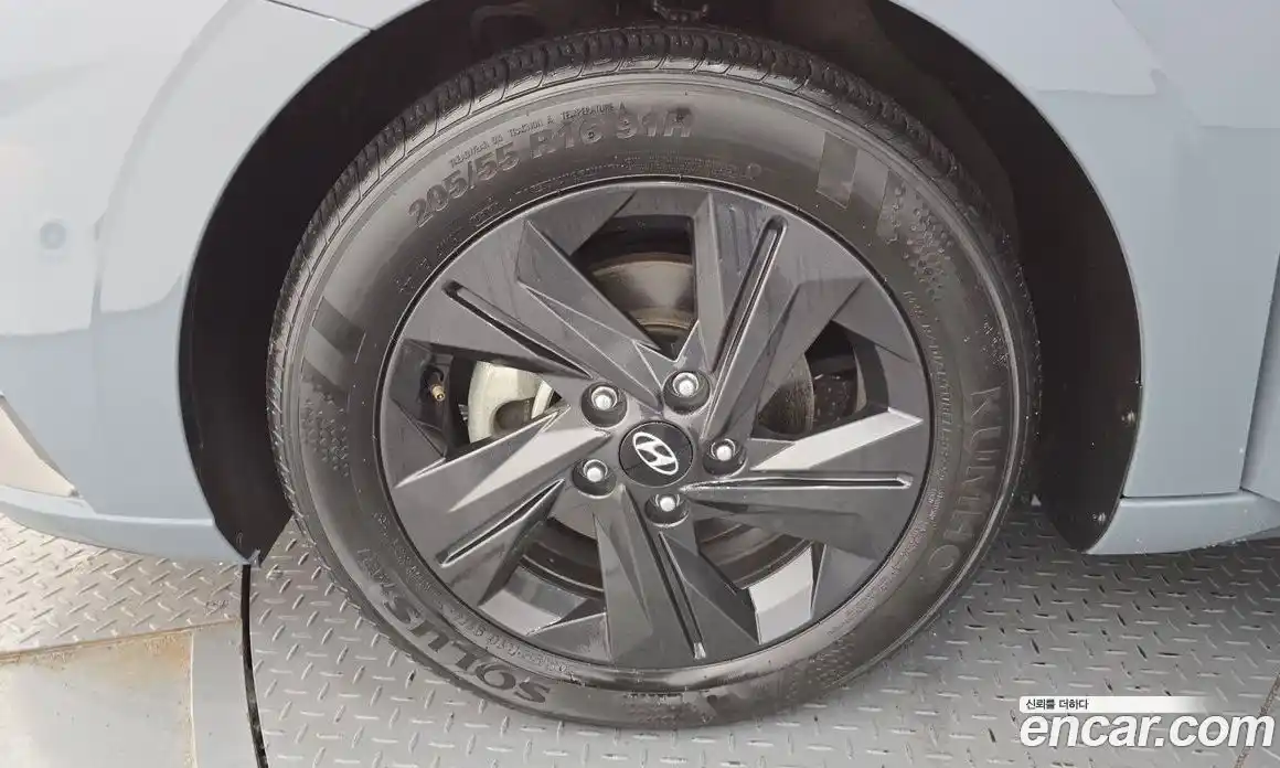 Hyundai Avante 2021 1.6 Автомат в Москве № 303338, фото 5