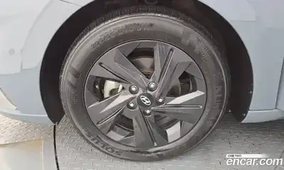 Hyundai Avante 2021 1.6 Автомат в Москве № 303338, миниатюра 5