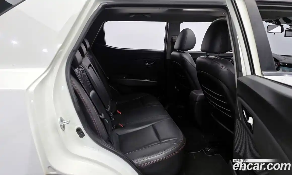 SsangYong TIBOLI 2017 1.6 Автомат в Москве № 31825, фото 1