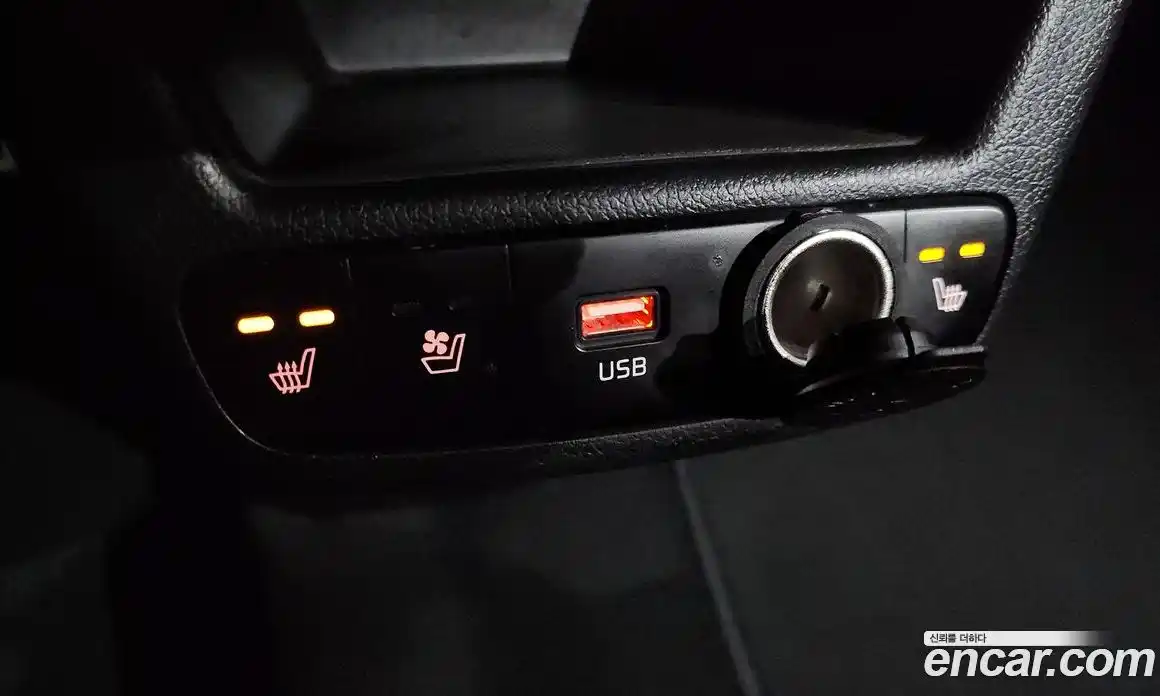 Kia Ray 2023 1.0 Автомат в Москве № 321100, фото 18