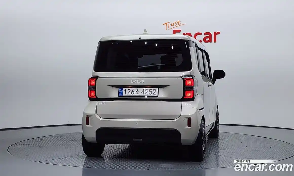 Kia Ray 2023 1.0 Автомат в Москве № 321100, фото 8