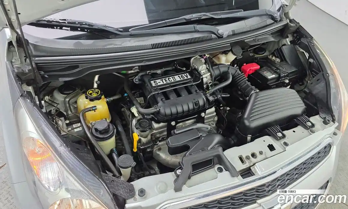 Chevrolet Spark 2015 1.0 Механическая в Москве № 327168, фото 15