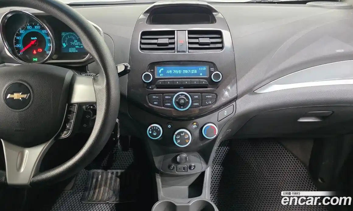 Chevrolet Spark 2015 1.0 Механическая в Москве № 327168, фото 19