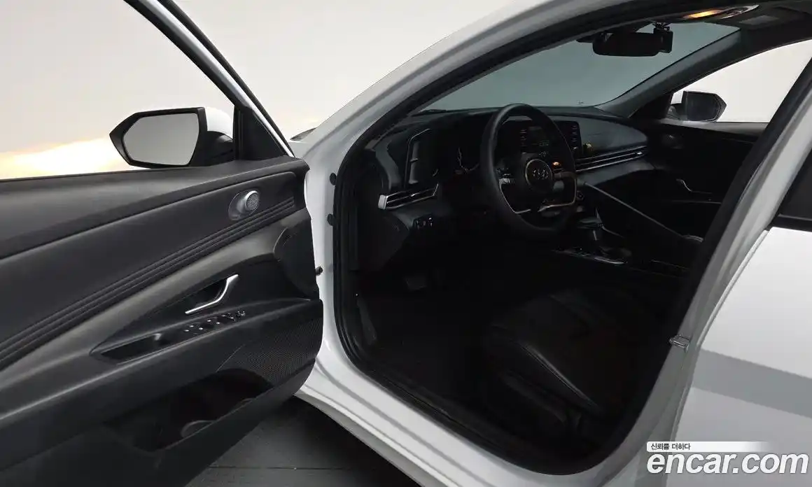 Hyundai Avante 2023 1.6 Автомат в Москве № 330896, фото 13