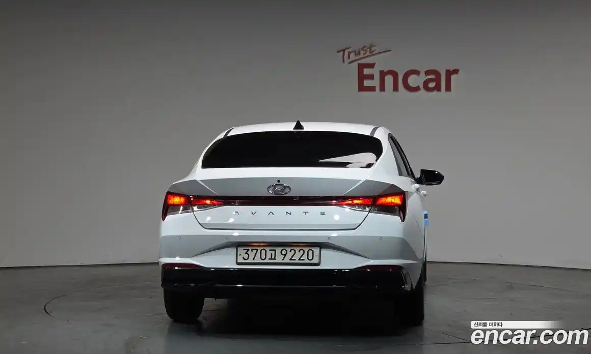 Hyundai Avante 2023 1.6 Автомат в Москве № 330896, фото 18