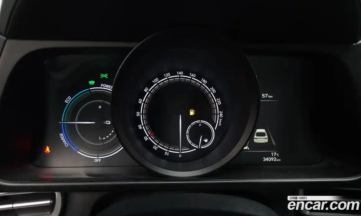 Hyundai Avante 2023 1.6 Автомат в Москве № 330896, фото 3