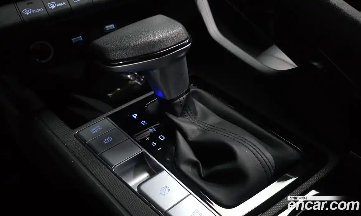 Hyundai Avante 2023 1.6 Автомат в Москве № 330896, фото 4