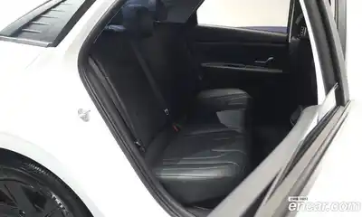 Hyundai Avante 2023 1.6 Автомат в Москве № 330896, миниатюра 6