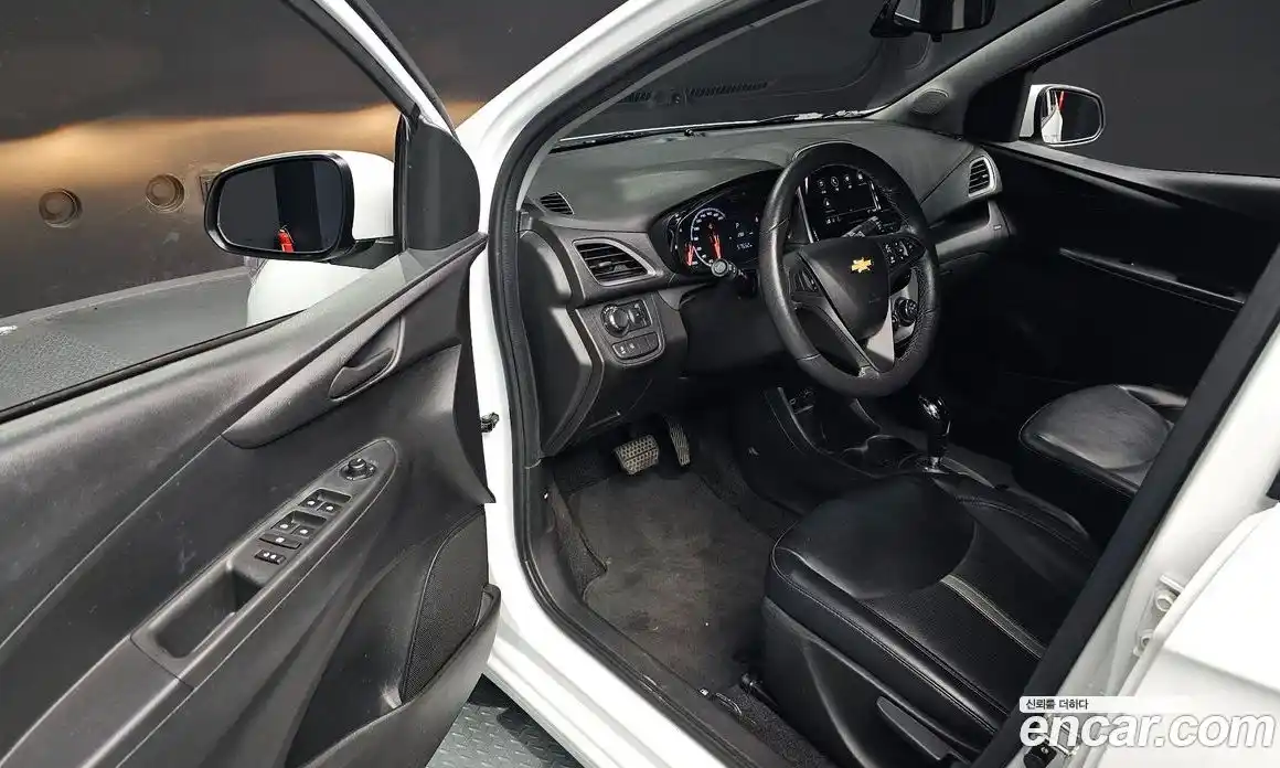 Chevrolet Spark 2021 1.0 Автомат в Москве № 331795, фото 11