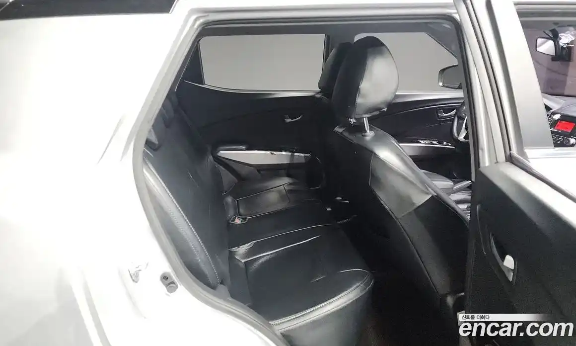 SsangYong TIBOLI 2016 1.6 Автомат в Москве № 33460, фото 15