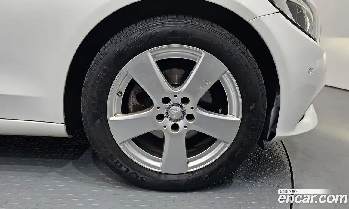 Mercedes-Benz C-Class 2016 1.6 Автомат в Москве № 342471, фото 12