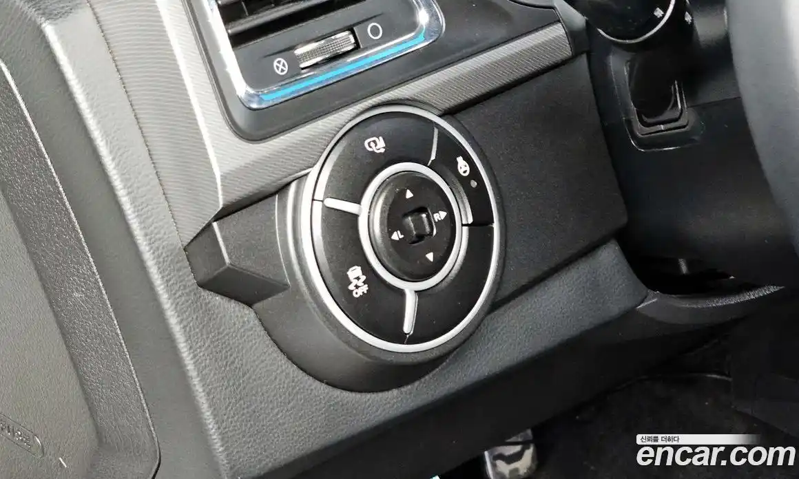 SsangYong Korando 2016 2.0 Автомат в Москве № 34932, фото 9