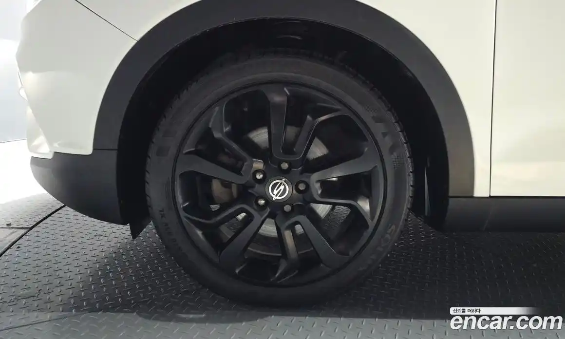 SsangYong TIBOLI 2015 1.6 Автомат в Москве № 35263, фото 19