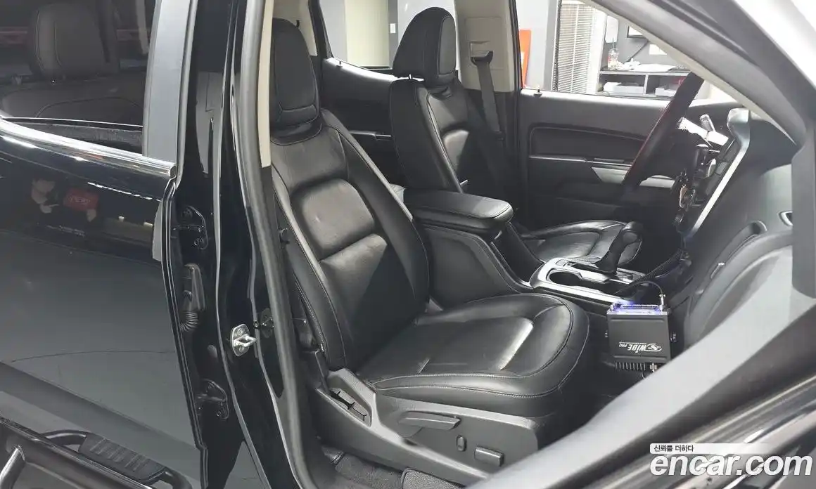 Chevrolet Colorado 2020 3.6 Автомат в Москве № 37510, фото 11