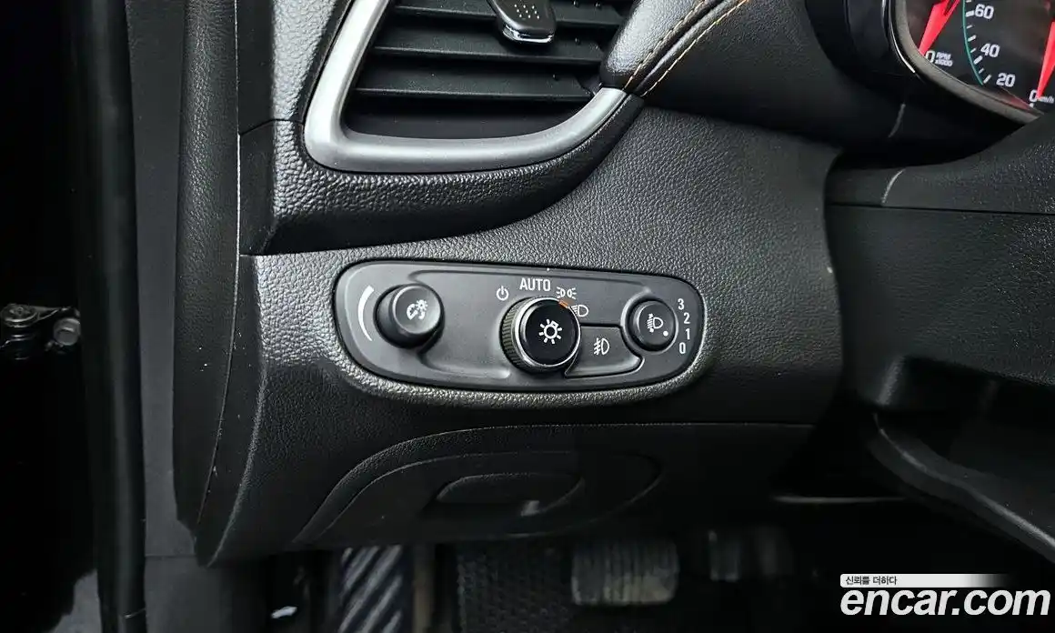 Chevrolet Trax 2019 1.4 Автомат в Москве № 37980, фото 17