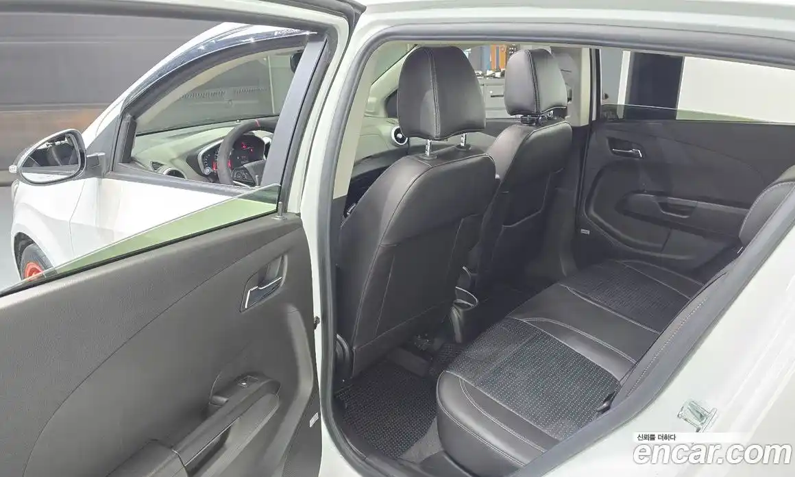 Chevrolet Aveo 2017 1.4 Механическая в Москве № 38755, фото 6