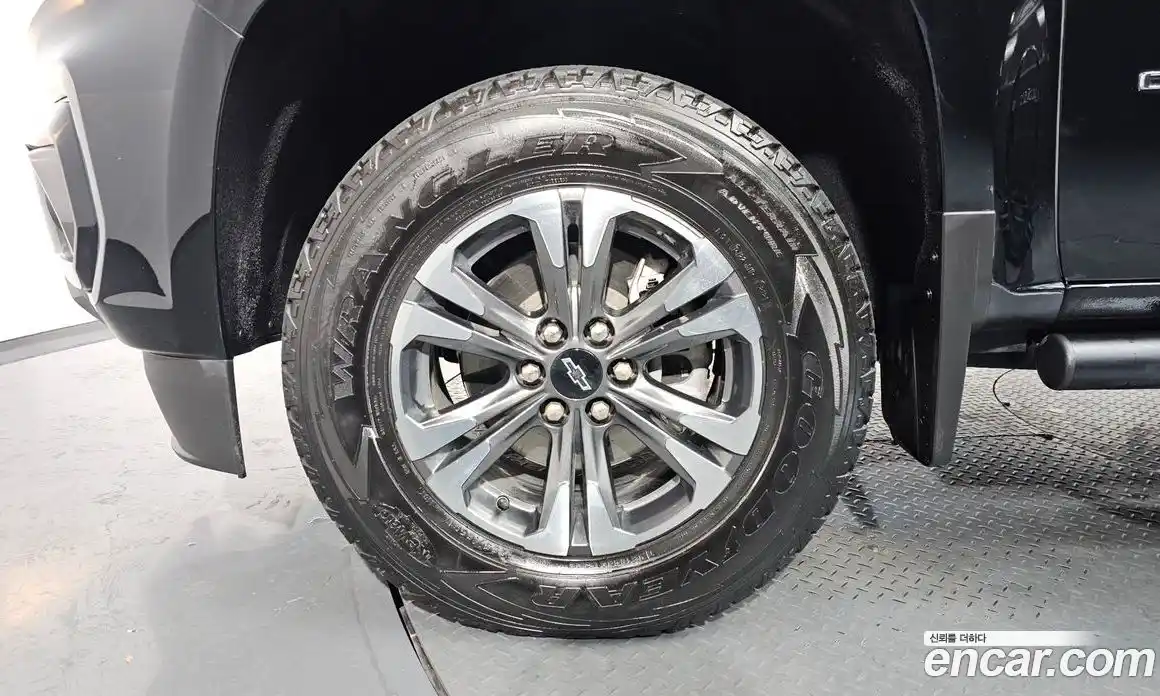 Chevrolet Colorado 2022 3.6 Автомат в Москве № 39845, фото 4