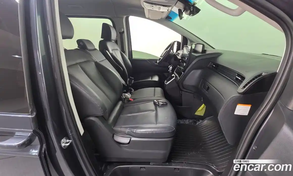 Hyundai Staria 2025 1.6 Автомат в Москве № 44202, фото 4