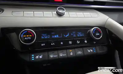 Hyundai Avante 2023 1.6 Автомат в Москве № 45818, миниатюра 12