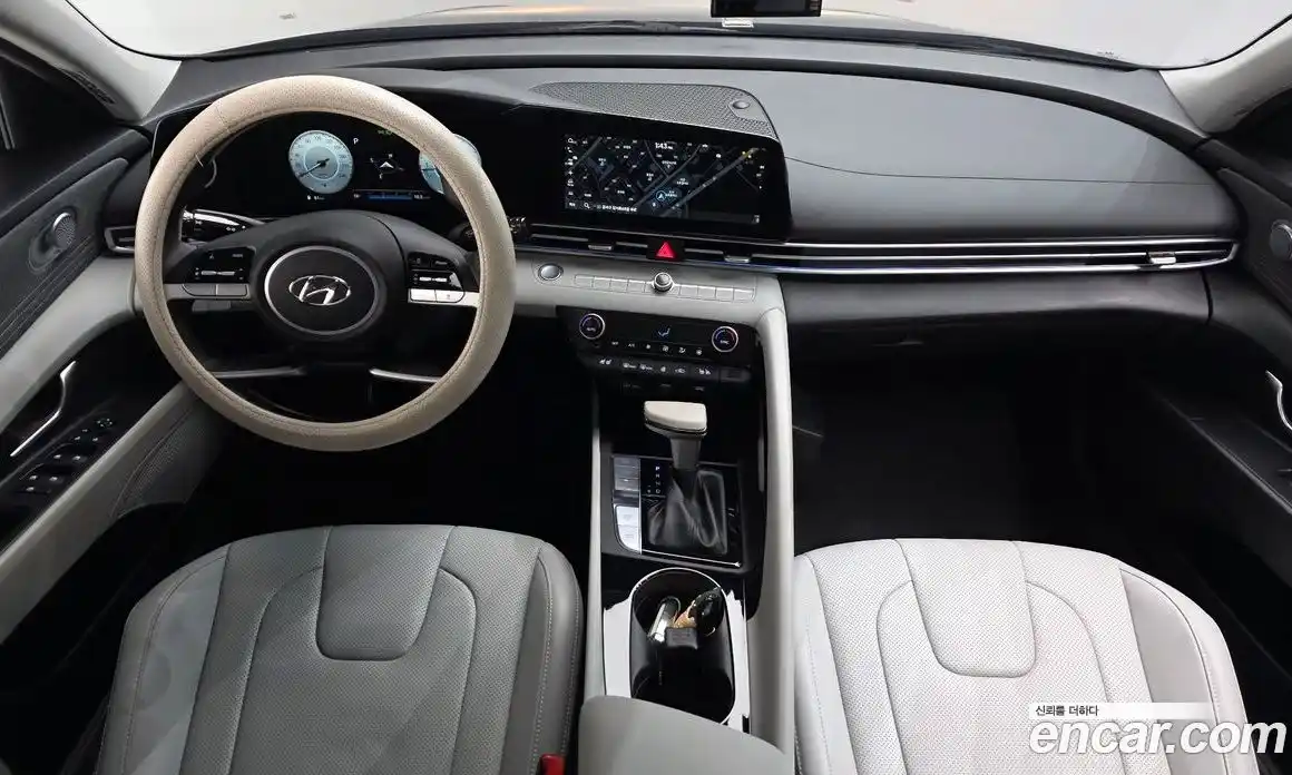 Hyundai Avante 2023 1.6 Автомат в Москве № 45818, фото 13