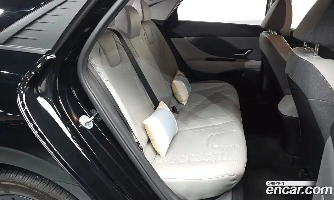 Hyundai Avante 2023 1.6 Автомат в Москве № 45818, фото 7