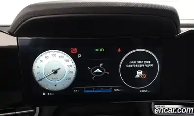 Hyundai Avante 2023 1.6 Автомат в Москве № 45818, миниатюра 10