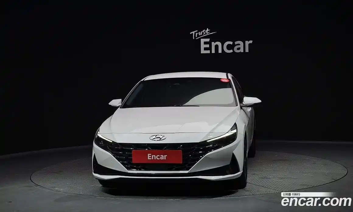 Hyundai Avante 2023 1.6 Автомат в Москве № 46918, фото 17