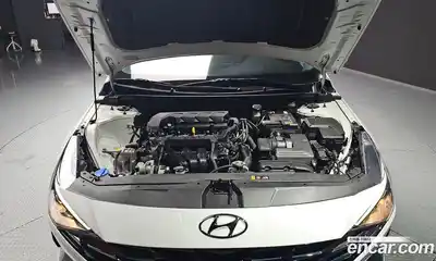 Hyundai Avante 2023 1.6 Автомат в Москве № 46918, миниатюра 2