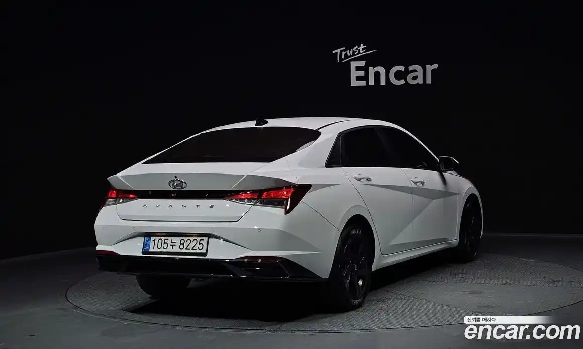 Hyundai Avante 2023 1.6 Автомат в Москве № 46918, фото 9