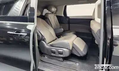 Kia Canival 2025 2.2 Автомат в Москве № 51876, миниатюра 10