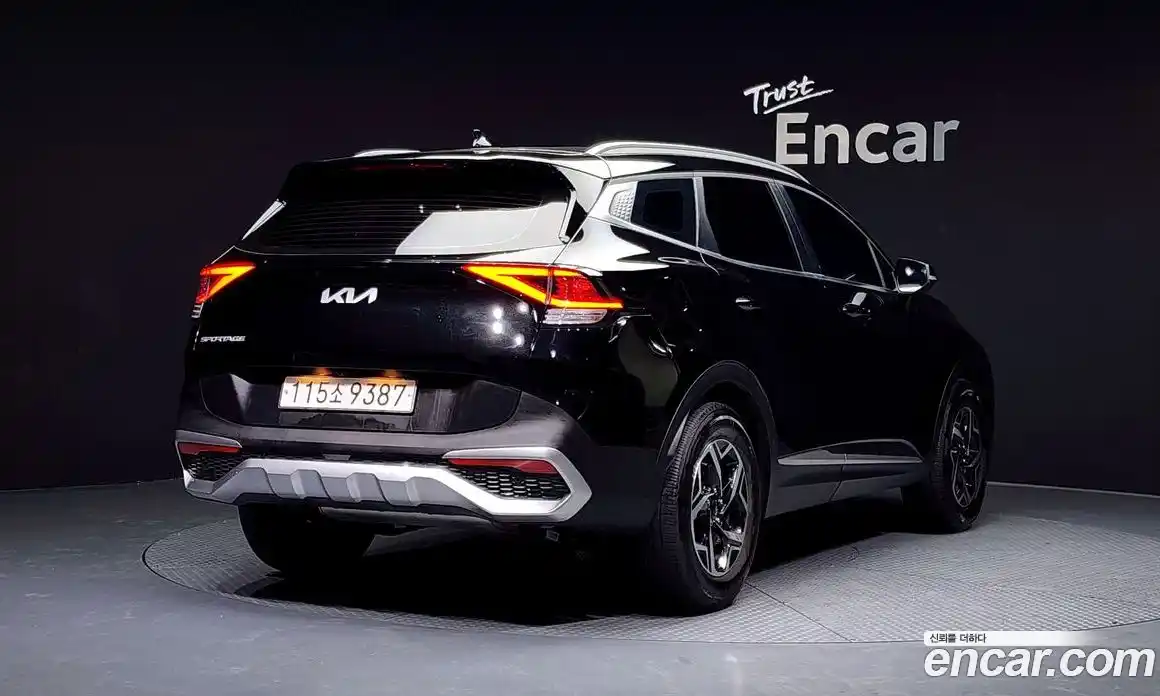 Kia Sportage 2023 1.6 Автомат в Москве № 56012, фото 12