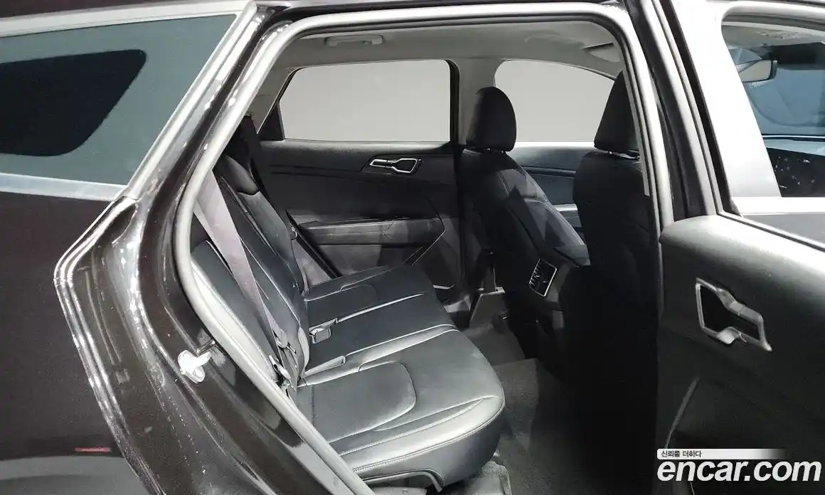 Kia Sportage 2023 1.6 Автомат в Москве № 56012, фото 5