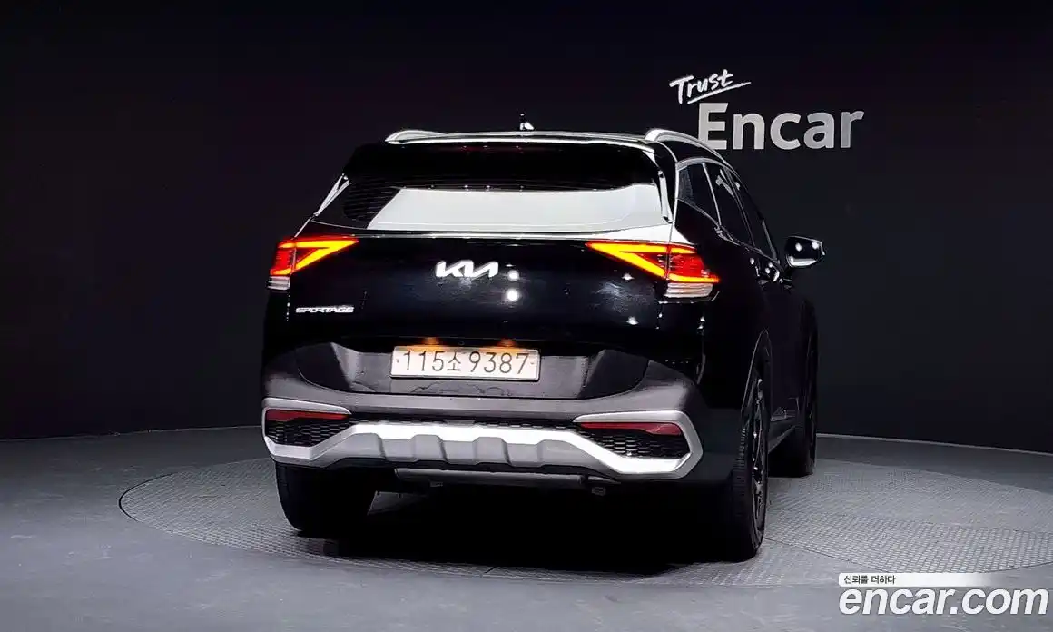 Kia Sportage 2023 1.6 Автомат в Москве № 56012, фото 9