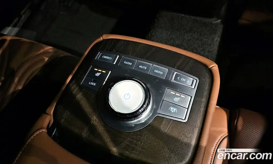 Genesis G80 2024 2.5 Автомат в Москве № 58642, фото 18